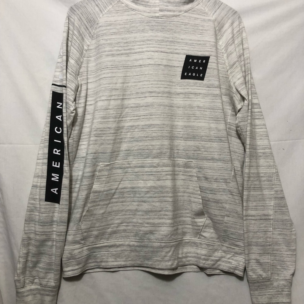 American Eagle Light Gray Patterned Top